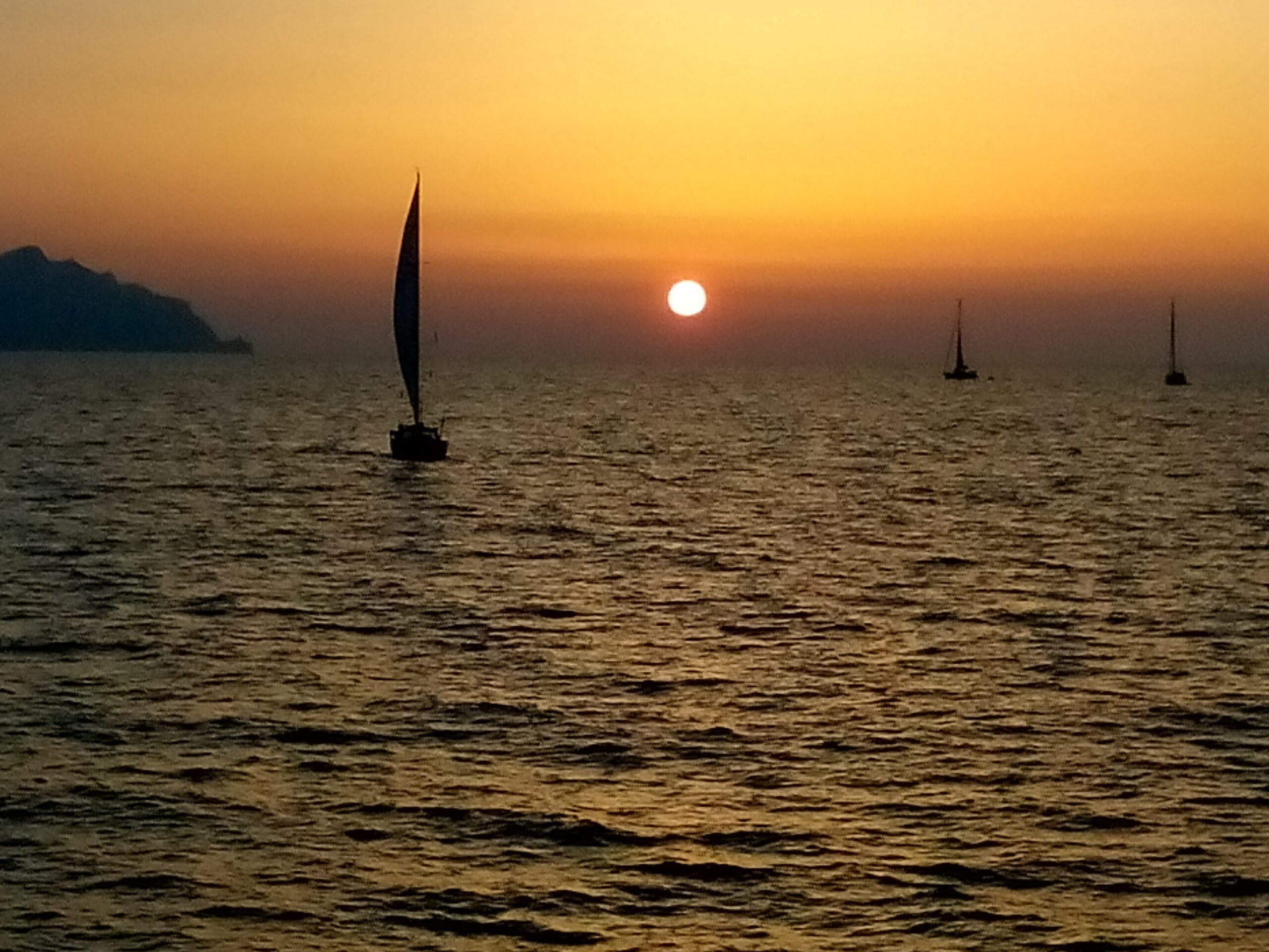 Tramonto in barca a bela